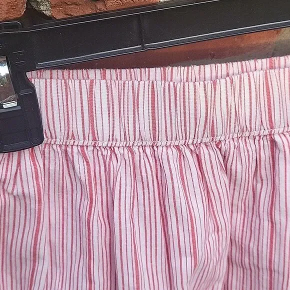 Gap candy cane stripped skater skirt - Picture 5 of 7